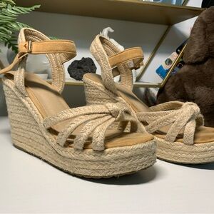 Women's Tan Wedge Sandals